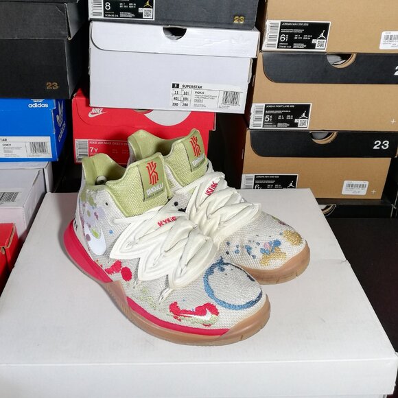 "RARE & PREMIUM" NIKE KYRIE5 'BANDULU" WOMEN'S US SIZE5.5 LIKE NEW NO BOX - Picture 6 of 10